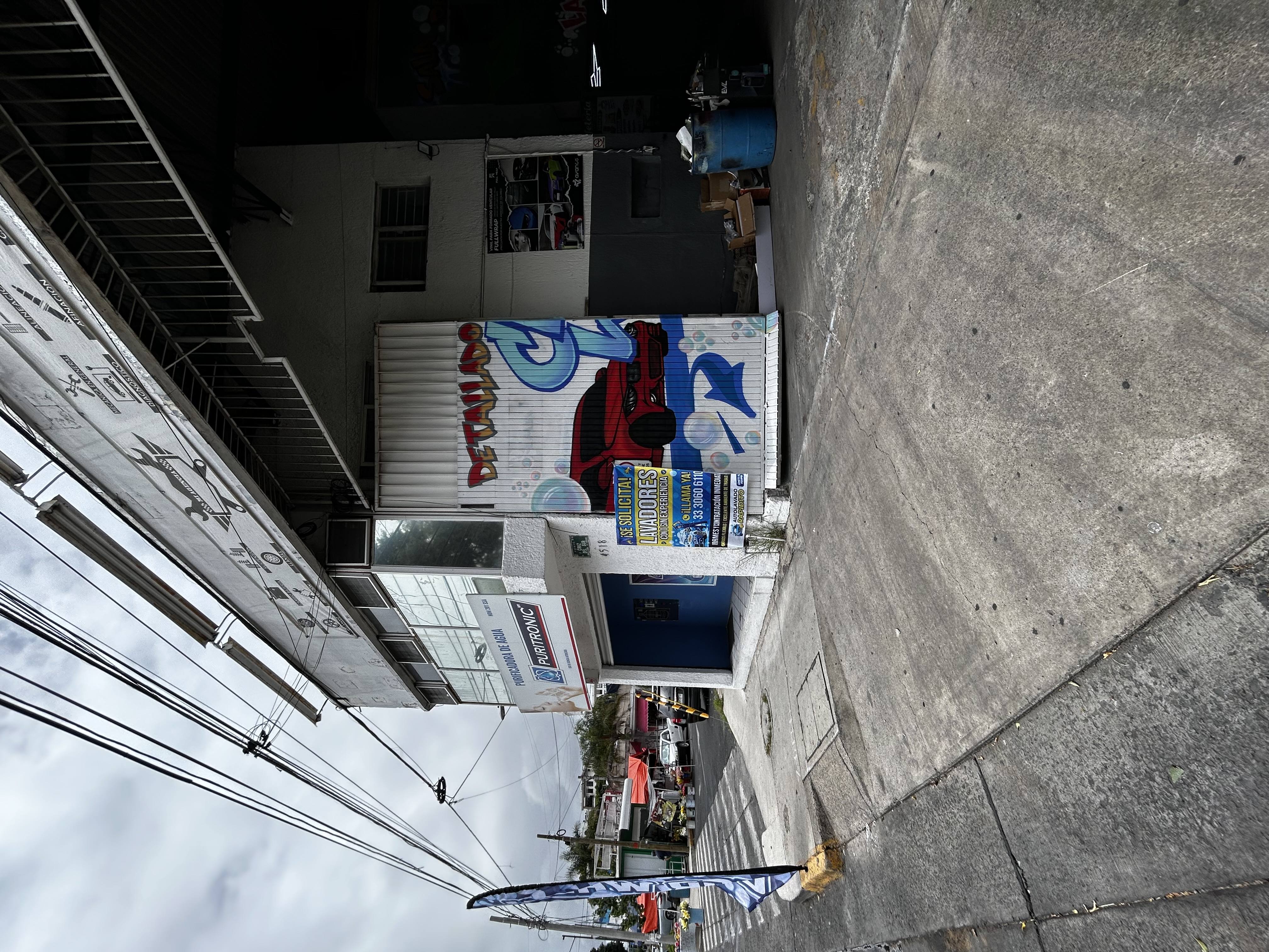 Fachada exterior de rsainzdetalling carwash